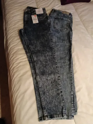 2 vaqueros Lefties Super Skinny Talla 42