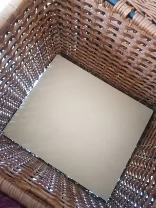 Estantería de Forja con Cestas de mimbre