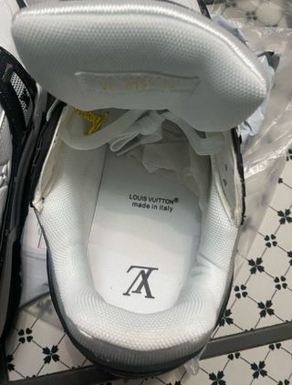 Sneakers Bianche e Nere