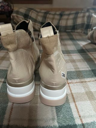 Zapatos deportivos beige 38 a estrenar
