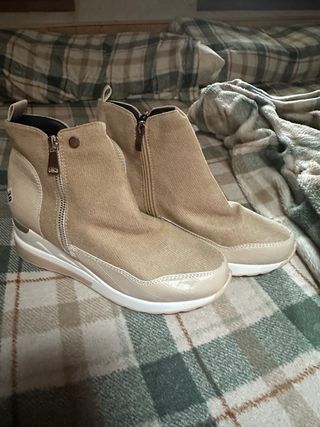 Zapatos deportivos beige 38 a estrenar