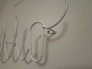 Appendiabiti da parete hello in metallo bianco