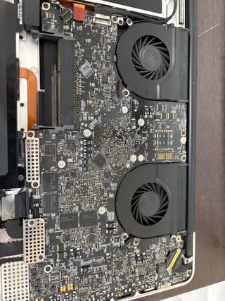 MacBook Pro A1297 16 Plata