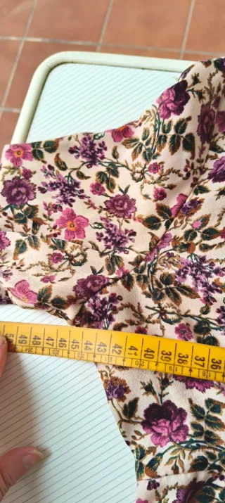 Vestido floral multicolor talla M