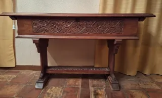 Mueble antiguo madera maciza tallada