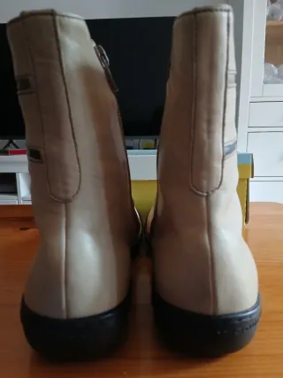 Botas piel Hispanitas T-40