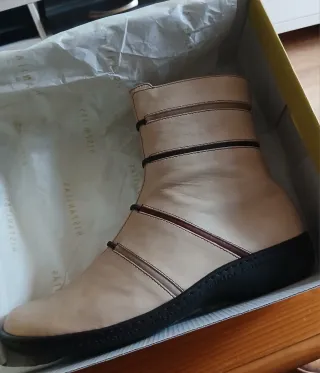 Botas piel Hispanitas T-40