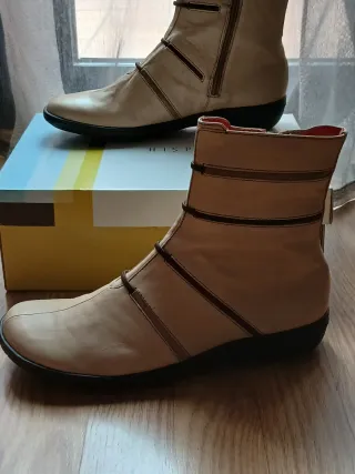 Botas piel Hispanitas T-40