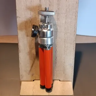 Treppiede da tavolo per fotocamera