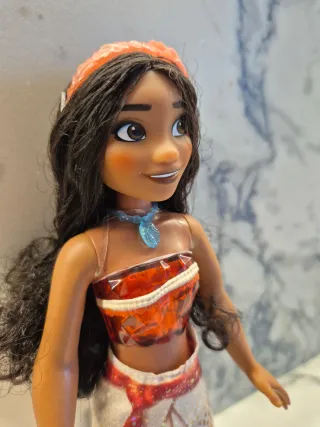 Muñeca princesa Vaiana disney