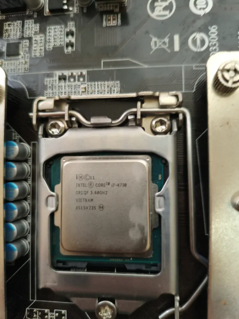 Lote CPU-i7+RAM y placa base afbeelding 2
