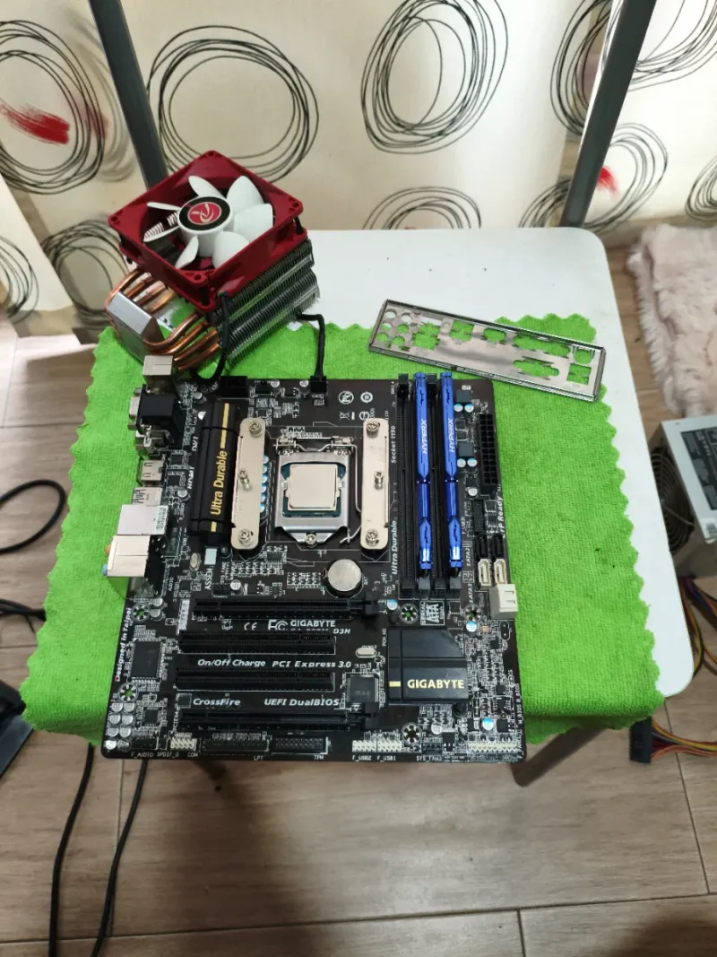 Lote CPU-i7+RAM y placa base afbeelding 5