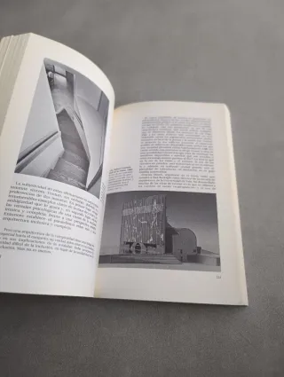 MOVIMIENTOS MODERNOS EN ARQUITECTURA - CHARLES