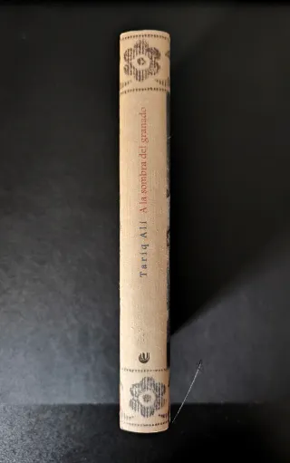 A la sombra del granado - Tariq Alí