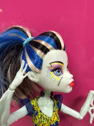 Muñeca Monster High Frankie Stein Sirena