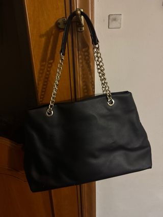 Borsa Byblos nera con dettagli