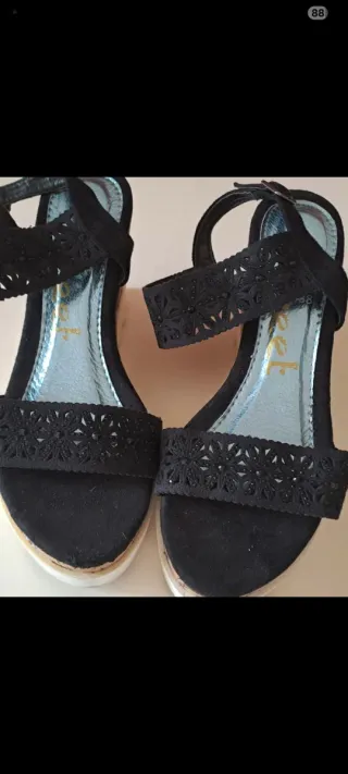 Sandali con zeppa neri