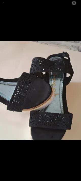 Sandali con zeppa neri