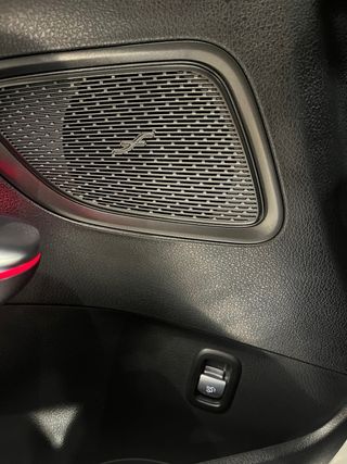 Mercedes-Benz Clase C300 AMG 258cv