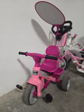 Triciclo rosa para bebé de Feber