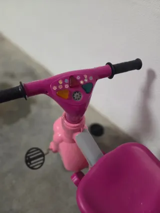 Triciclo rosa para bebé de Feber