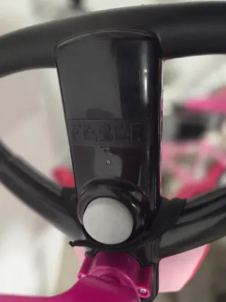 Triciclo rosa para bebé de Feber