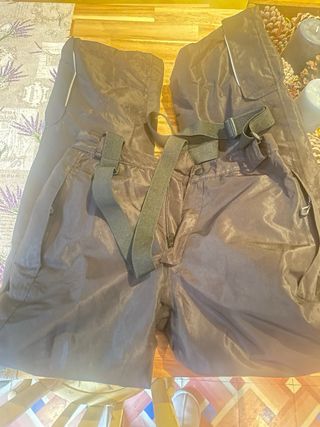 Pantalón de esquí e impermeables