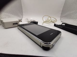 Móvil copia china estilo iPhone F8 TV dual SIM