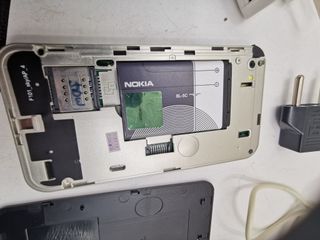 Móvil copia china estilo iPhone F8 TV dual SIM