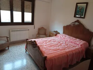 Se vende piso sin gastos de comunidad  .