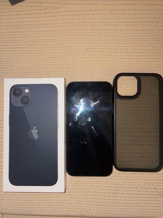 iPhone 13 Negro (1 año uso)