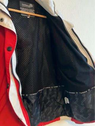 Cazadora Ternua Forro Polar y Chubasquero Talla M