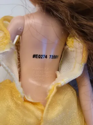 Muñeca Bella Disney Princesas 2015