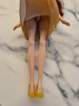 Muñeca Bella Disney Princesas 2015