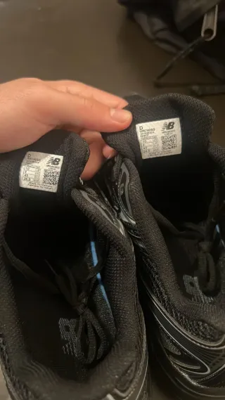 New Balance 740 negras