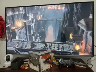 PlayStation 3 Slim 500GB + 2 Controles + 8 Juegos