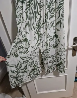 Vestido largo estampado floral verde y blanco