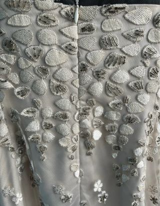 Vestido Isabel Sanchís pedrería y encaje