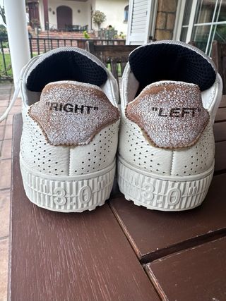 Sneakers Off-White grigie e bianche