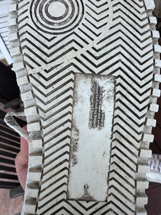 Sneakers Off-White grigie e bianche