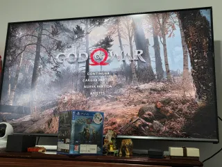 PS4 Slim 1TB + 3 Controles + God of War