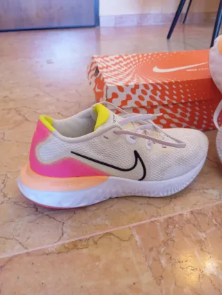 Zapatillas Nike Renew Run T.41 Originales