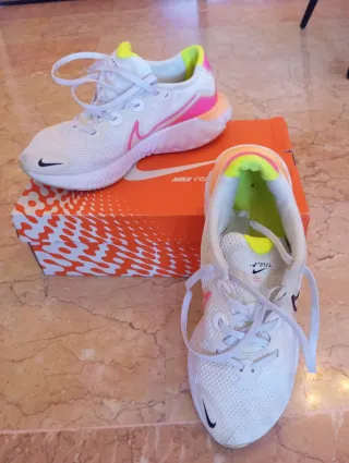 Zapatillas Nike Renew Run T.41 Originales