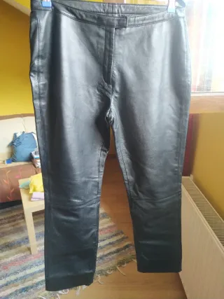 Pantalones de cuero negros