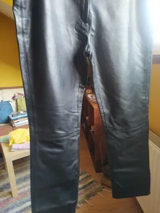 Pantalones de cuero negros