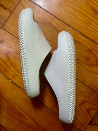 Chanclas Bershka Blancas Unisex