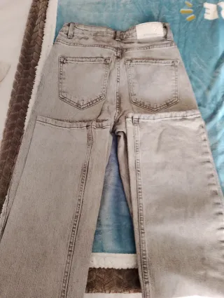 Pantalón vaquero gris chica casi sin uso.