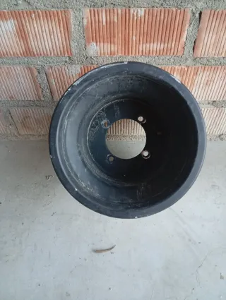 Llanta Polaris Predator 500