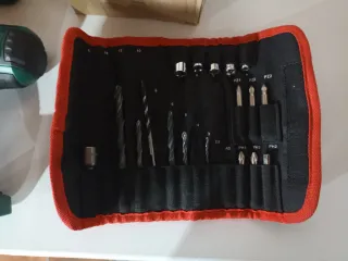 Taladro Hychika 12V con accesorios