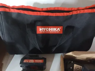 Taladro Hychika 12V con accesorios